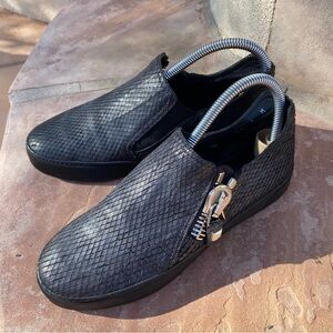 Stuart Weitzman Rumpus sneakers black snakeskin-embossed leather side zipper